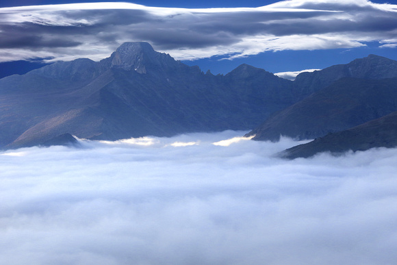 Longs Peak 14259 ft, Clouds